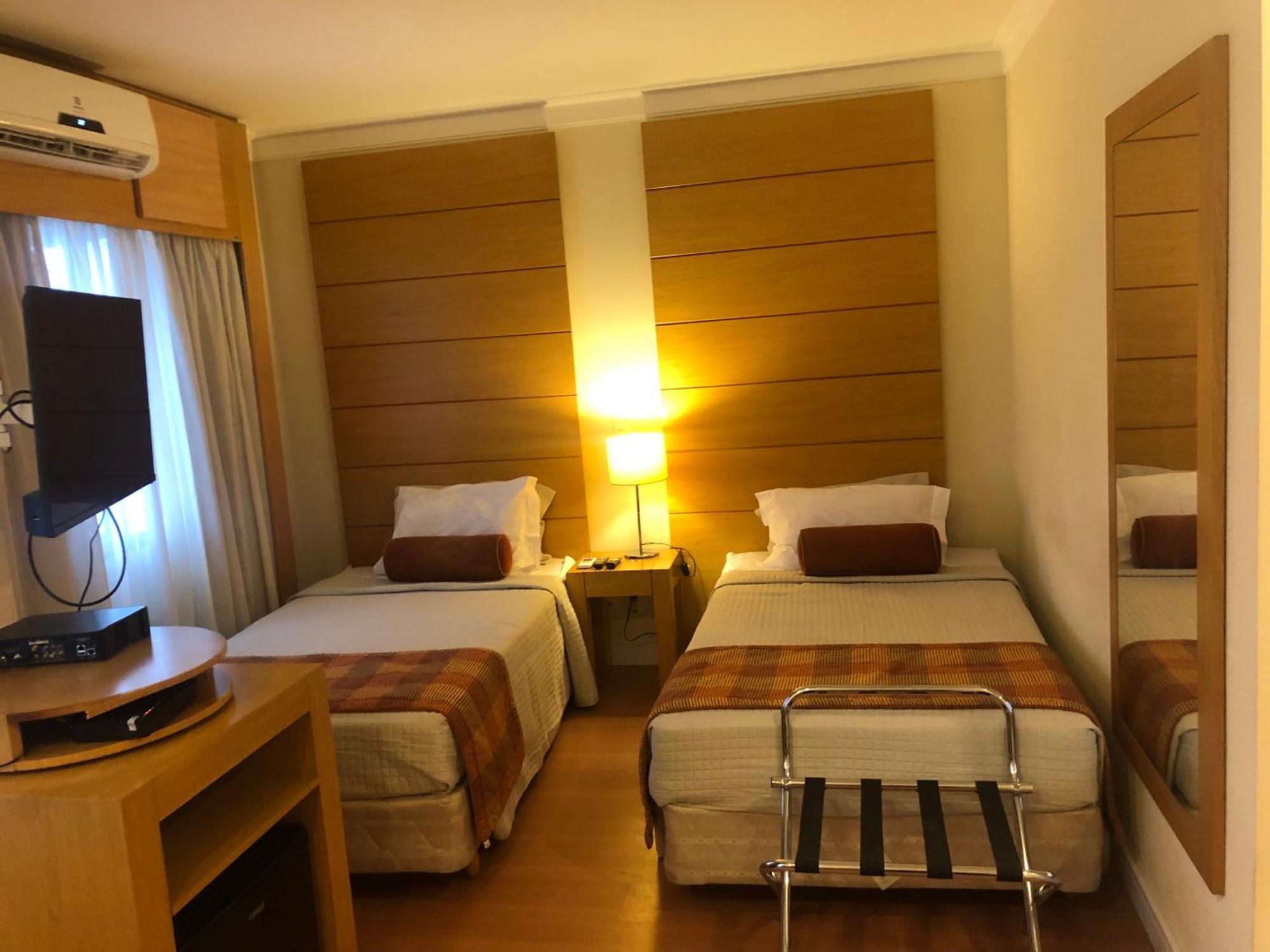 Apartamento Flat Com Requinte E Conforto Em Frente Aeroporto Congonhas H1212